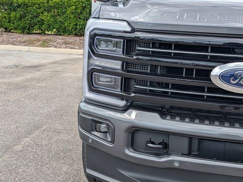 New 2026 Ford F250 Platinum AWD/4WD image 10
