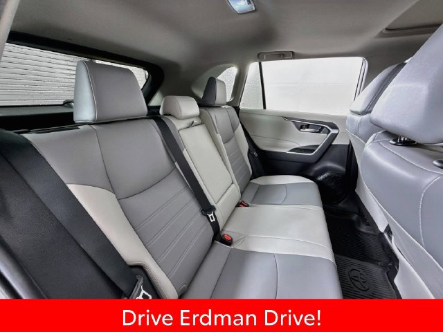 Certified 2021 Toyota RAV4 XLE Premium FWD image 27