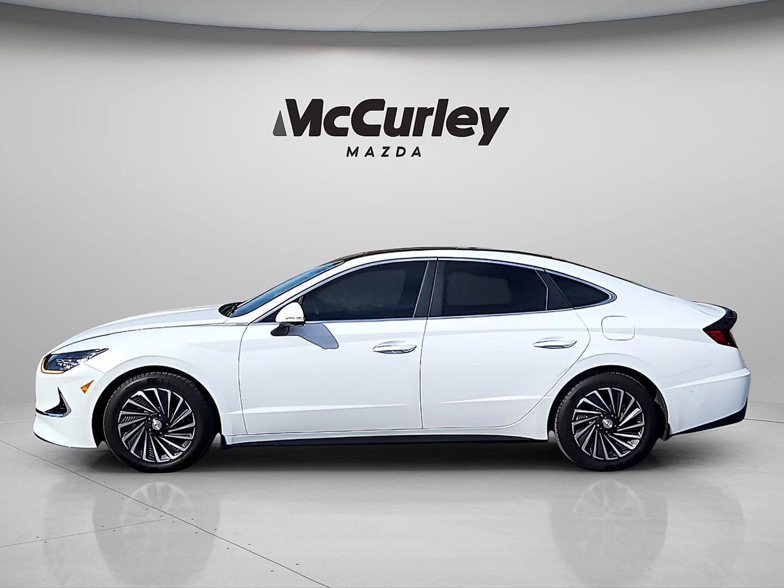 Used 2023 Hyundai Sonata Limited FWD image 4