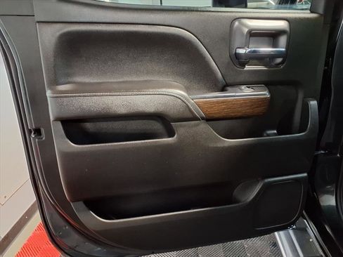 Used 2018 GMC Sierra 3500 Denali w/ Duramax Plus Package image 15