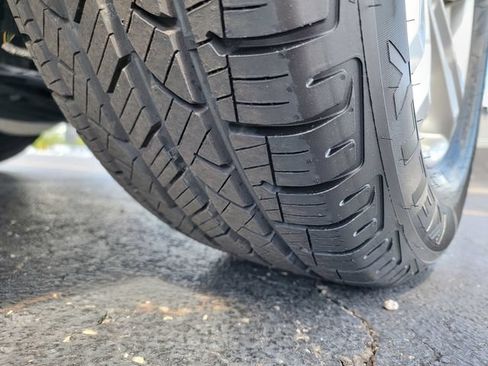 Certified 2023 Ford Explorer XLT AWD/4WD image 18