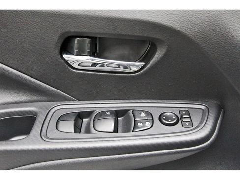 Used 2025 Nissan Versa SV w/ Trunk Package FWD image 22