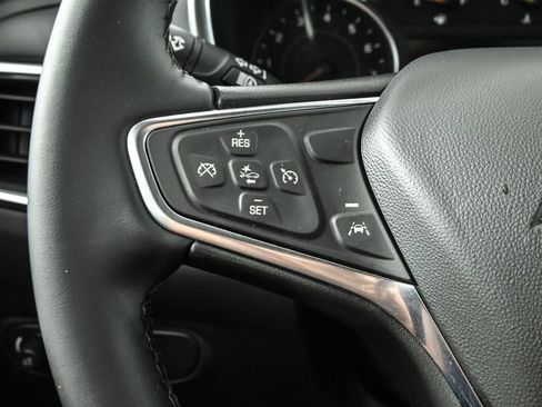 Used 2024 Chevrolet Equinox LT image 10