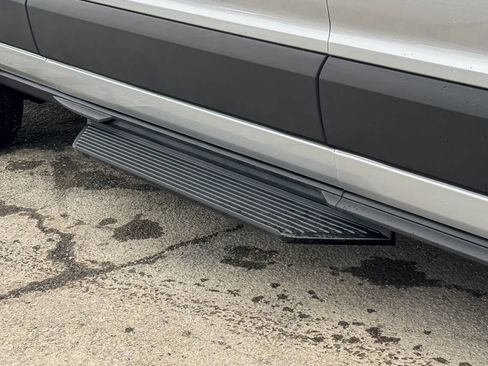 Used 2023 Ford E-Transit Low Roof image 10