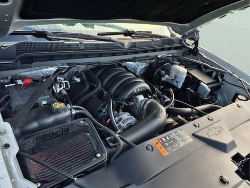 Used 2017 Chevrolet Silverado 1500 LT w/ All Star Edition AWD/4WD image 11