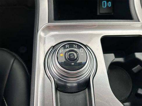 Used 2024 Ford Edge SEL image 27