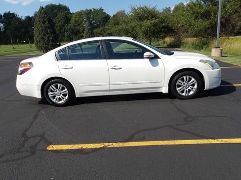 Used 2012 Nissan Altima 2.5 SL w/ 2.5SL Pkg FWD image 2