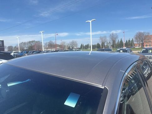 Used 2020 Lincoln Nautilus Premier w/ Equipment Group 101A image 4