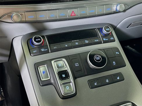 Used 2020 Hyundai Palisade SEL w/ Premium Package image 22