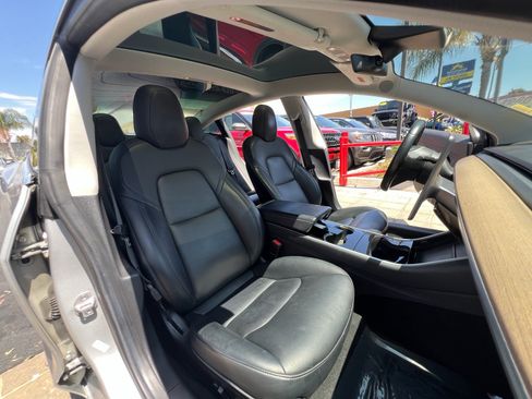 Used 2018 Tesla Model 3 Long Range AWD/4WD image 28