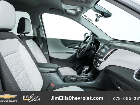 Certified 2024 Chevrolet Equinox LS w/ LS Convenience Package FWD image 21