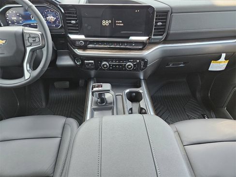 New 2025 Chevrolet Silverado 1500 LT w/ Z71 Off-Road Package image 14