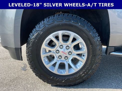 Used 2020 GMC Yukon XL SLT AWD/4WD image 7