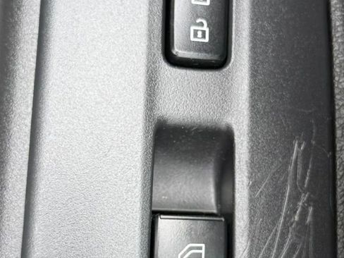 Used 2020 Mitsubishi Outlander ES AWD/4WD image 36