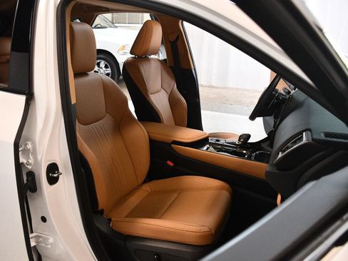 Used 2025 Lexus NX 250 FWD w/ Towing Package (2000 Lbs) image 32