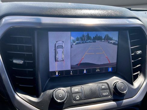 Used 2021 GMC Acadia AT4 w/ Technology Package AWD/4WD image 15