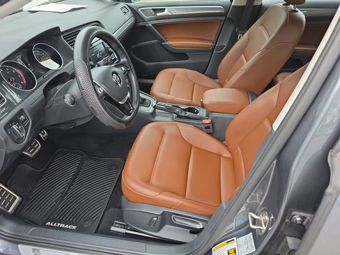 Used 2019 Volkswagen Golf Alltrack S AWD/4WD image 8