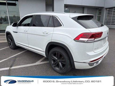 Used 2022 Volkswagen Atlas Cross Sport SEL R-Line AWD/4WD image 4