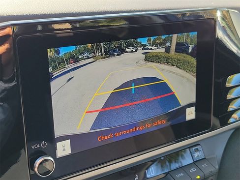 Used 2025 Toyota Camry LE image 26