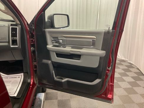 Used 2018 RAM 1500 Big Horn AWD/4WD image 32
