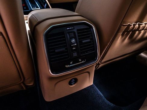 New 2026 Porsche Macan image 28