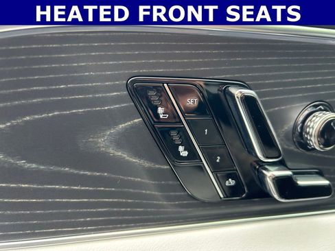 Used 2025 Cadillac Lyriq Luxury RWD image 6