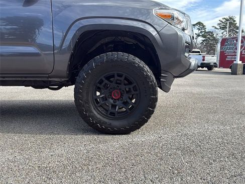 Used 2023 Toyota Tacoma SR image 9
