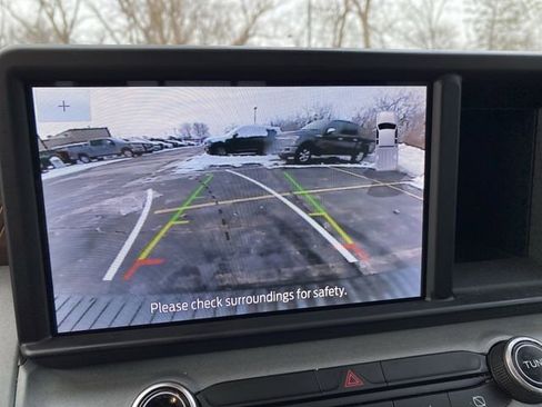 Used 2022 Ford Maverick Lariat w/ Lariat Luxury Package image 9