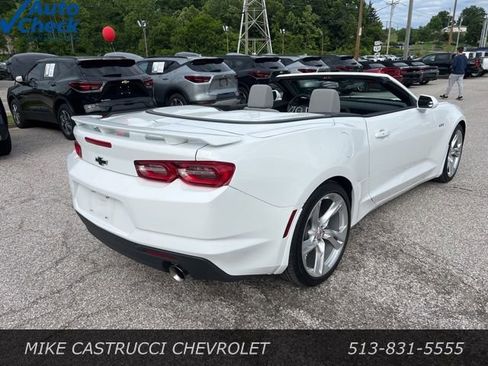 Used 2022 Chevrolet Camaro LT RWD image 3
