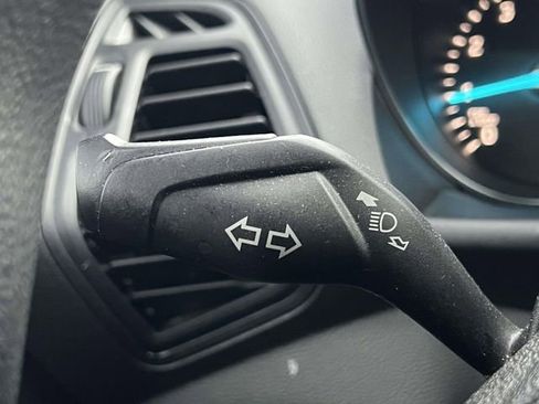 Certified 2017 Ford Escape SE image 30