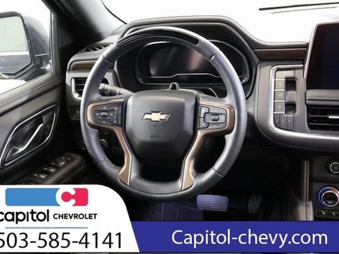 Used 2024 Chevrolet Suburban High Country w/ Advanced Technology Package image 16