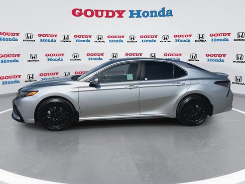 Used 2024 Toyota Camry SE w/ TRD Appearance Package (TMS) image 5