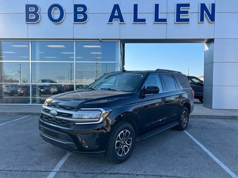 Used 2024 Ford Expedition XLT image 1