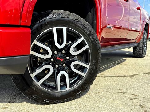 Used 2024 GMC Sierra 1500 AT4 w/ Technology Package image 2