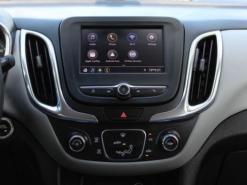 Used 2020 Chevrolet Equinox LS w/ LS Convenience Package FWD image 18