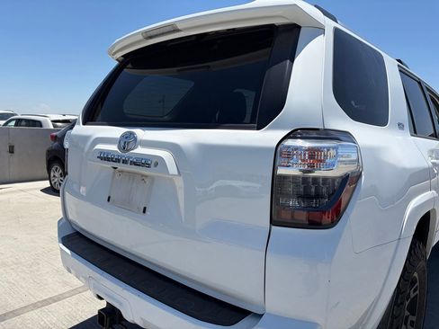 Used 2019 Toyota 4Runner SR5 w/ Wilderness Package AWD/4WD image 3