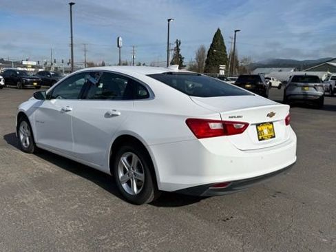 Used 2024 Chevrolet Malibu LT image 6