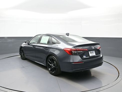 Used 2024 Honda Civic Sport image 8