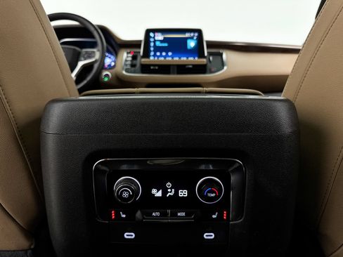 Used 2023 Chevrolet Tahoe Premier AWD/4WD image 33