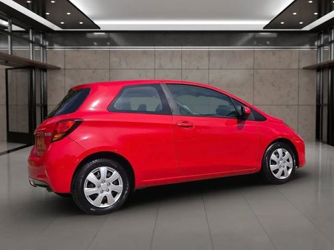 Used 2016 Toyota Yaris L FWD image 5