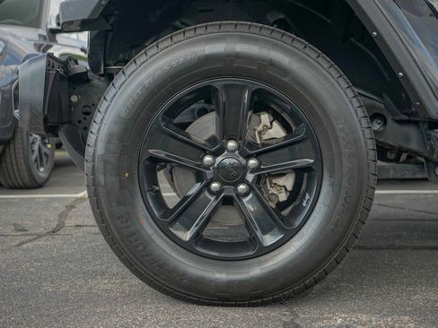 Used 2021 Jeep Wrangler Unlimited Sahara image 10