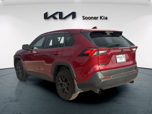 Used 2024 Toyota RAV4 LE AWD/4WD image 4