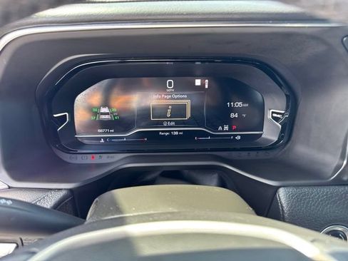 Used 2022 GMC Yukon Denali AWD/4WD image 16