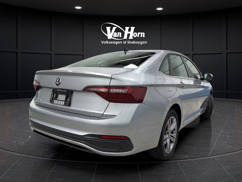 Used 2024 Volkswagen Jetta SE FWD image 7