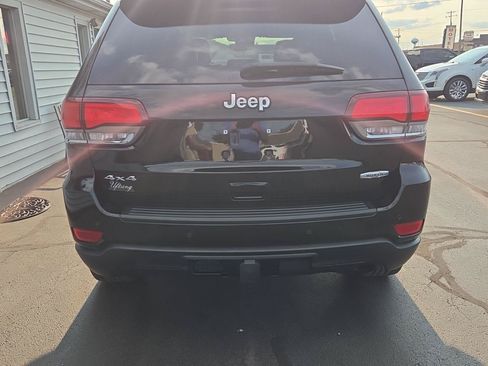 Used 2020 Jeep Grand Cherokee Laredo w/ Quick Order Package 2BN North AWD/4WD image 4