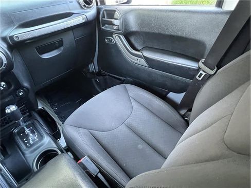 Used 2017 Jeep Wrangler Unlimited Sport w/ Quick Order Package 24S image 28