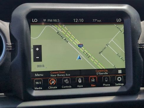 Used 2023 Jeep Wrangler Unlimited Sahara w/ Cold Weather Group AWD/4WD image 17