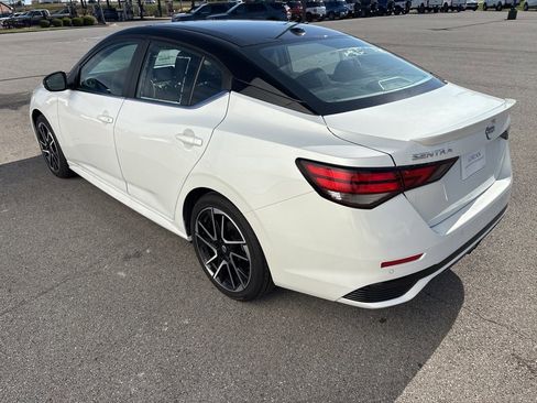 New 2025 Nissan Sentra SR image 5
