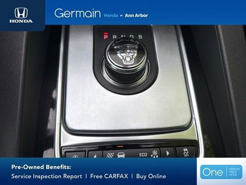 Used 2019 Jaguar F-PACE Premium AWD/4WD image 30