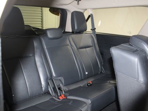 Used 2024 Ford Expedition Max XLT image 35